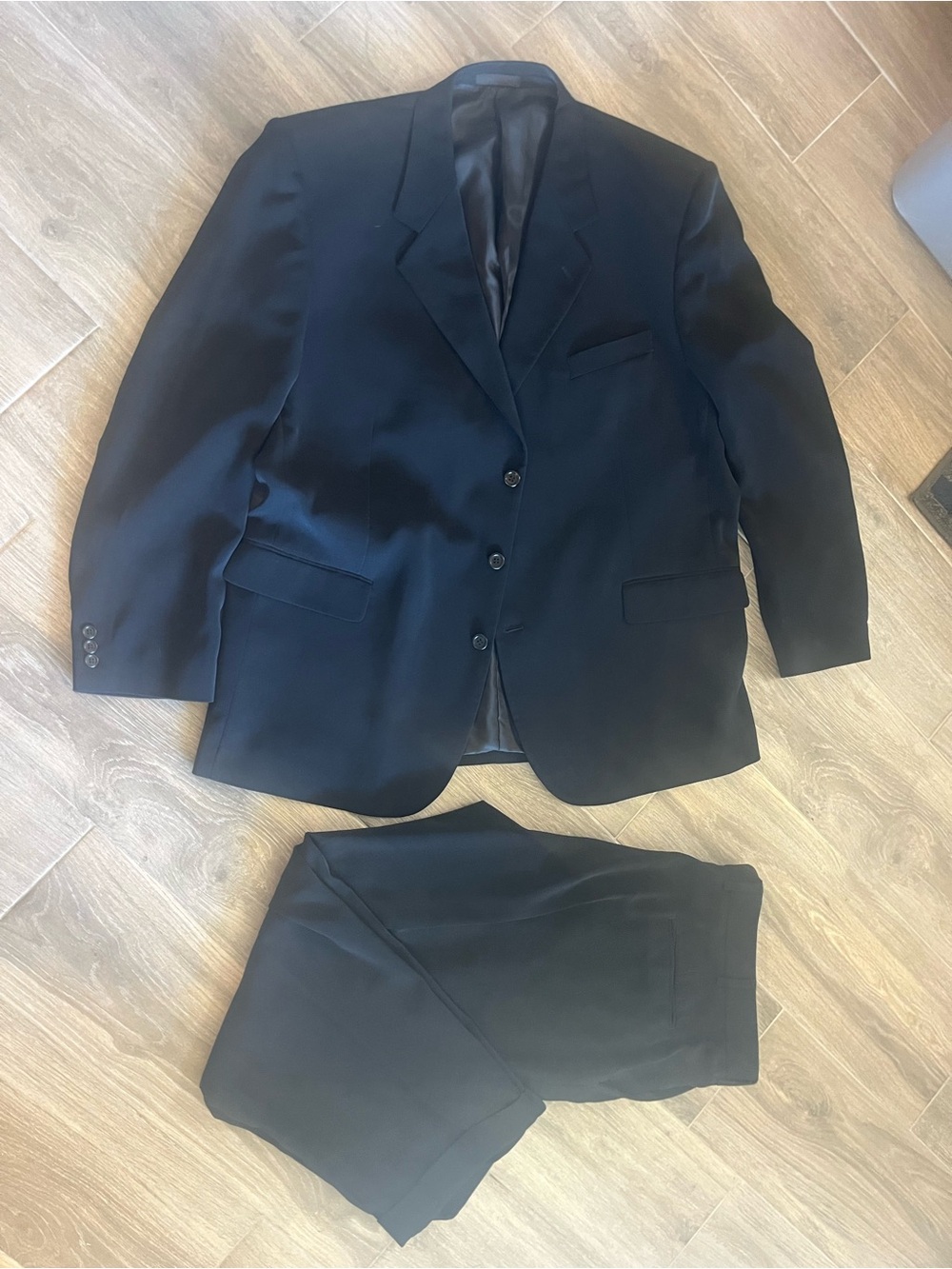 Classic Black Men's Two-Piece Suit Jacket & Trousers